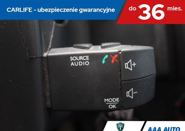 Dacia Logan cena 27500 przebieg: 132957, rok produkcji 2015 z Paczków małe 172
